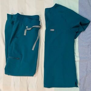 Women’s Figs Pacific Blue Scrub Set